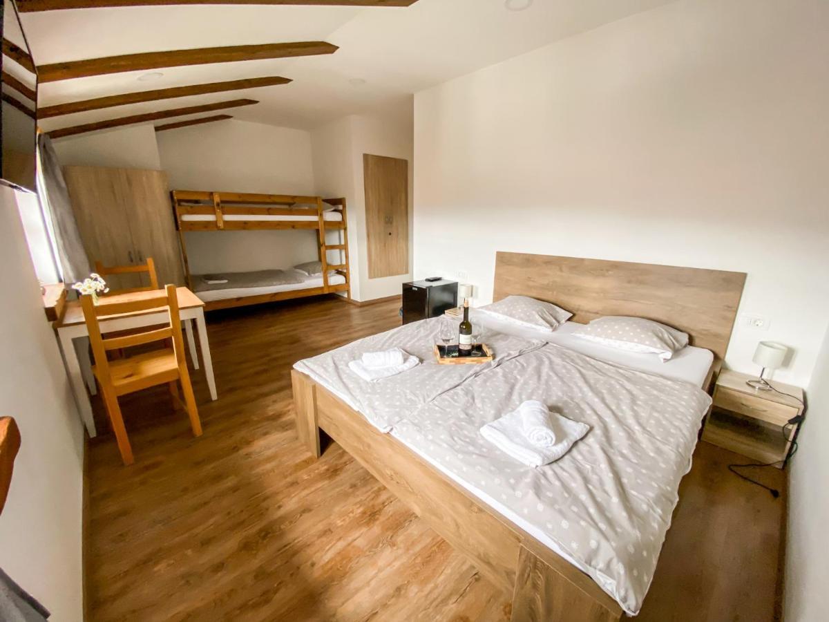 Boutique Rooms & Winery Zorz 维帕瓦 外观 照片