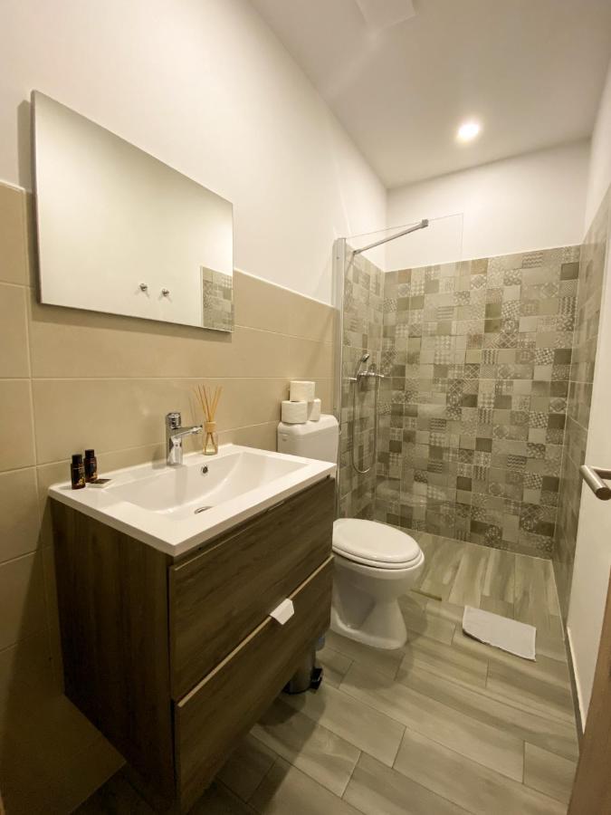 Boutique Rooms & Winery Zorz 维帕瓦 外观 照片