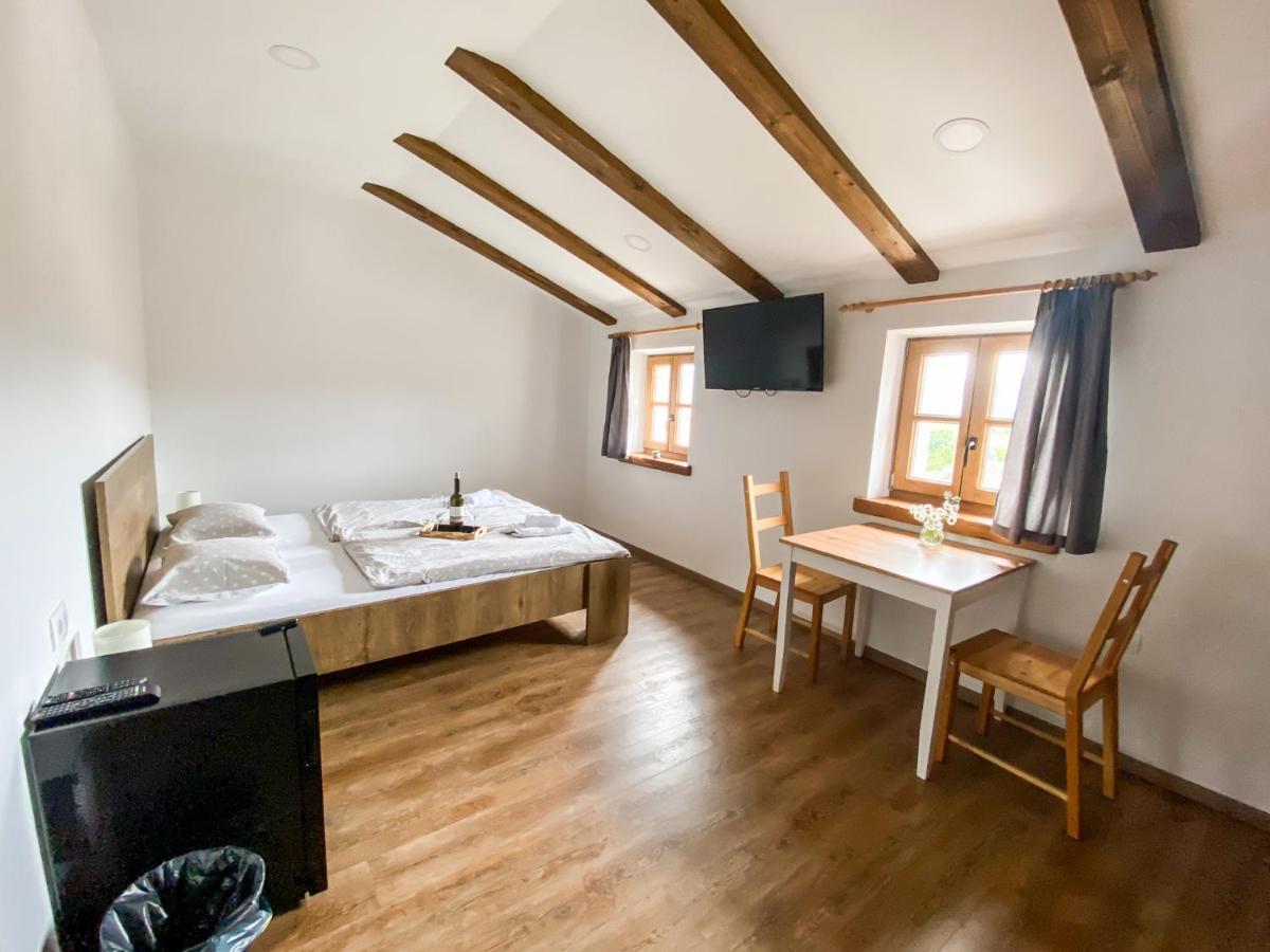 Boutique Rooms & Winery Zorz 维帕瓦 外观 照片