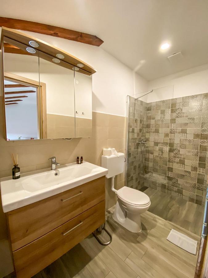 Boutique Rooms & Winery Zorz 维帕瓦 外观 照片